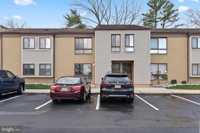 211 JAMES CT, Marlton, NJ 08053