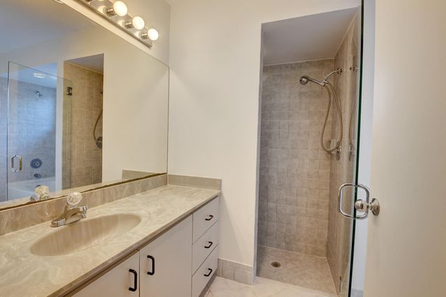 8644 Eagle Run Drive 18, Boca Raton, FL 33434