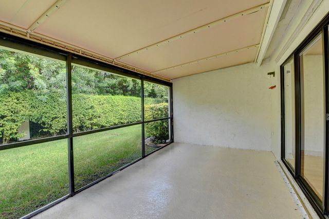 8644 Eagle Run Drive 18, Boca Raton, FL 33434
