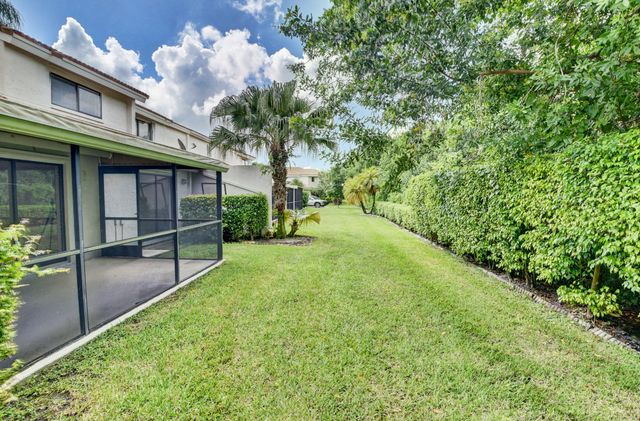 8644 Eagle Run Drive 18, Boca Raton, FL 33434