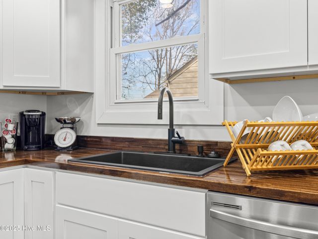 6 Glendale Road, Jacksonville, NC 28540