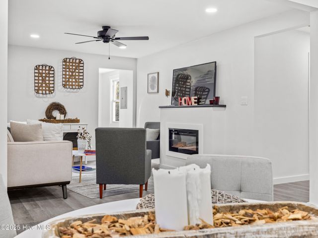 6 Glendale Road, Jacksonville, NC 28540