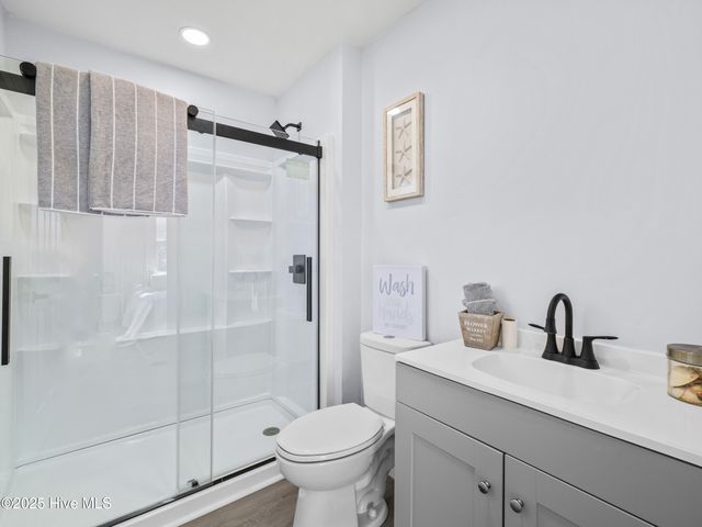 6 Glendale Road, Jacksonville, NC 28540