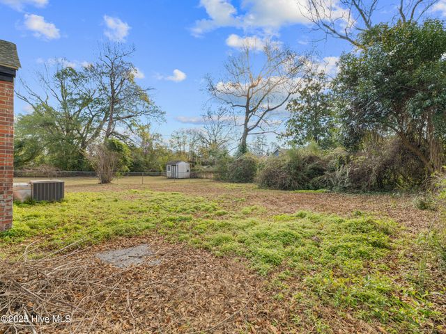 6 Glendale Road, Jacksonville, NC 28540