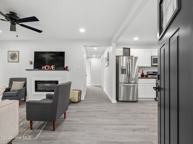 6 Glendale Road, Jacksonville, NC 28540