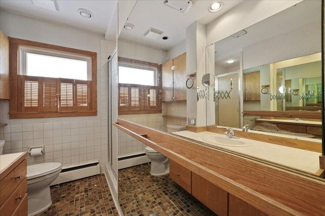 1418 Del Vista Drive, Valparaiso, IN 46385