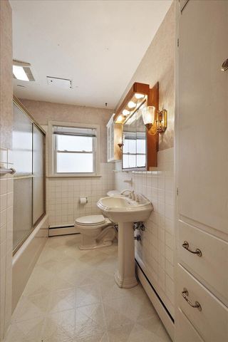 1418 Del Vista Drive, Valparaiso, IN 46385