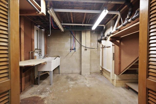 1418 Del Vista Drive, Valparaiso, IN 46385