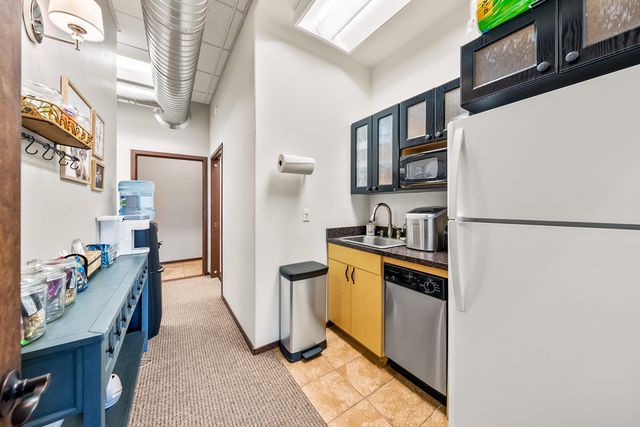 3132 State Street 104, Medford, OR 97504