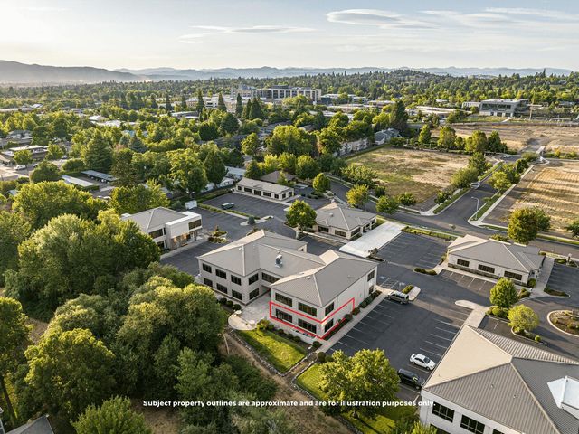 3132 State Street 104, Medford, OR 97504