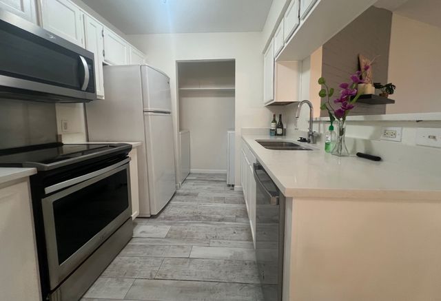 2400 Jupiter Road E2, Plano, TX 75074
