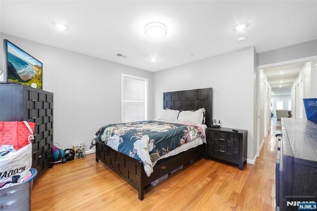 510 17th Street, Newark, NJ 07103