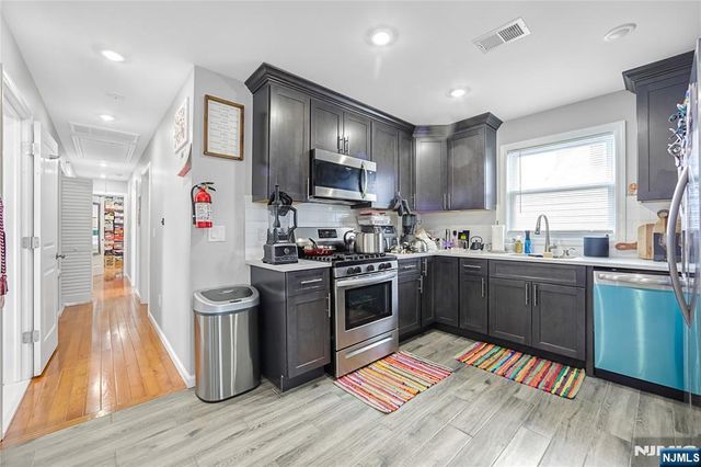 510 17th Street, Newark, NJ 07103