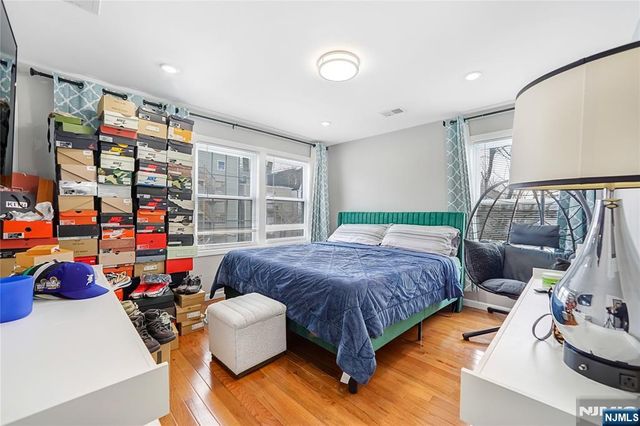 510 17th Street, Newark, NJ 07103