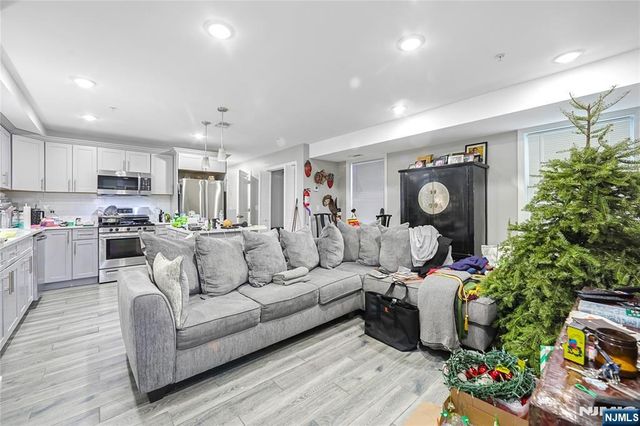 510 17th Street, Newark, NJ 07103