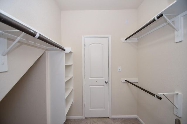 2738 Meandering Elm Trail, Houston, TX 77045