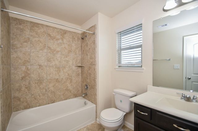 2738 Meandering Elm Trail, Houston, TX 77045