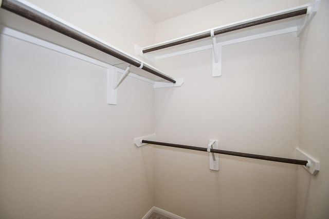 2738 Meandering Elm Trail, Houston, TX 77045