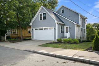 35 Russell St, Medford, MA 02155