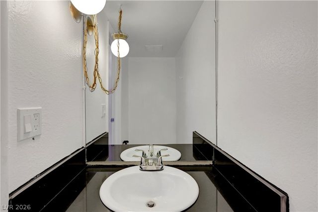 2871 Calle Del Oro, Las Vegas, NV 89120