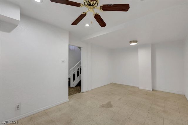 2871 Calle Del Oro, Las Vegas, NV 89120