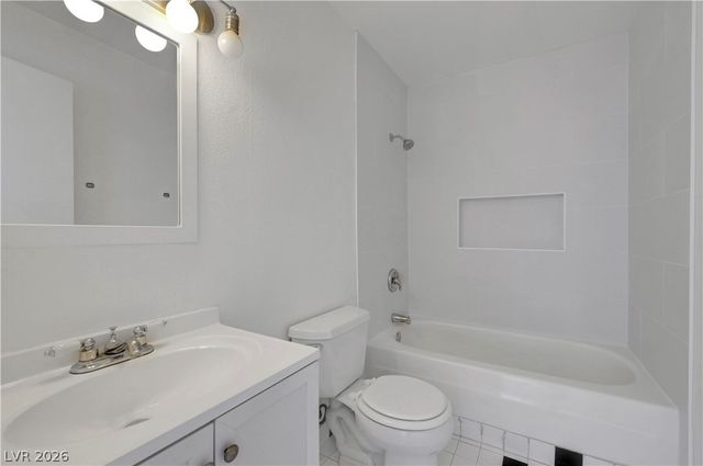 2871 Calle Del Oro, Las Vegas, NV 89120