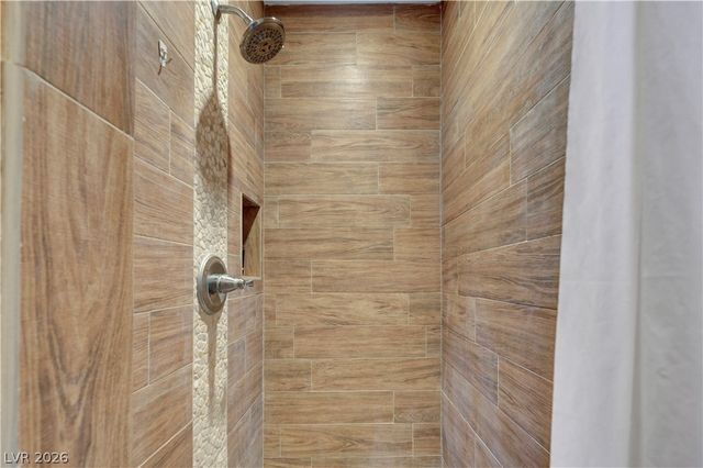 2871 Calle Del Oro, Las Vegas, NV 89120