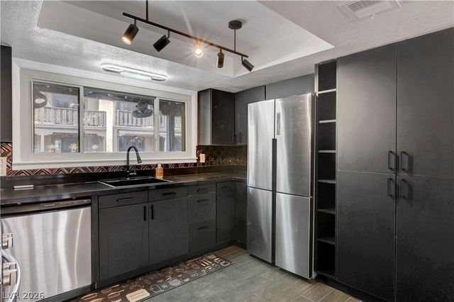 2871 Calle Del Oro, Las Vegas, NV 89120