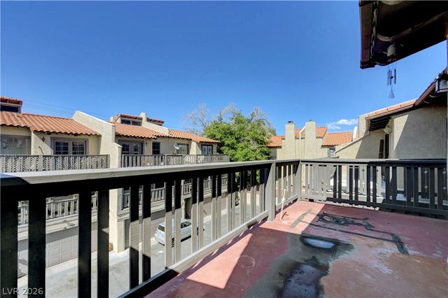 2871 Calle Del Oro, Las Vegas, NV 89120