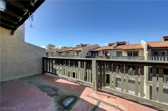 2871 Calle Del Oro, Las Vegas, NV 89120