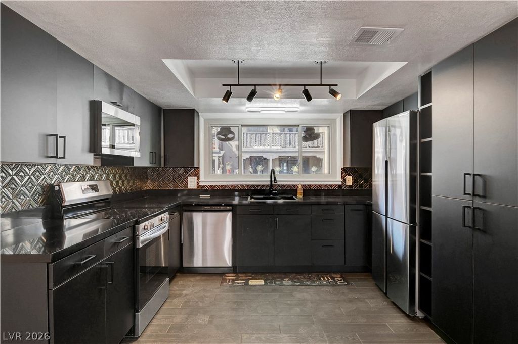 2871 Calle Del Oro, Las Vegas, NV 89120