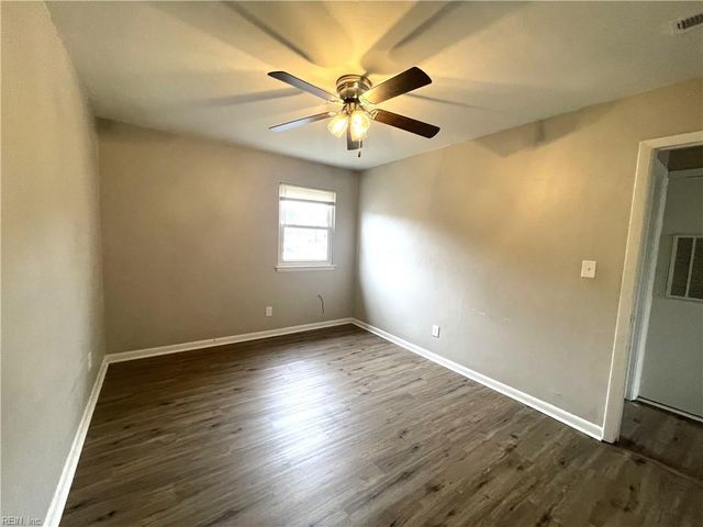 719 Marvin Ave Apt 204, Norfolk, VA 23518