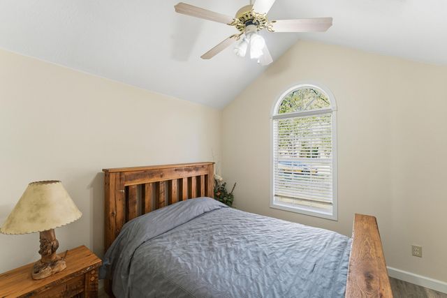 121 Holly Circle, Willard, MO 65781