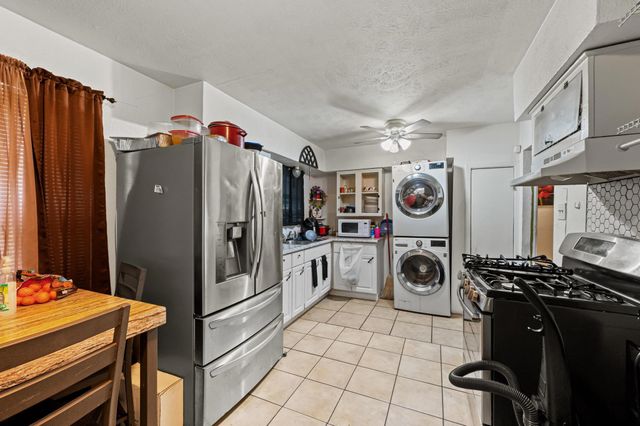 220 Satinwood Drive, Dallas, TX 75217