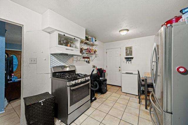 220 Satinwood Drive, Dallas, TX 75217