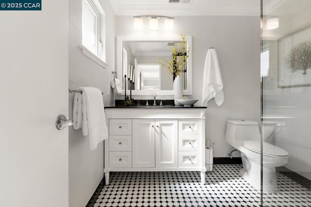 1381 Rosal Lane, Concord, CA 94521