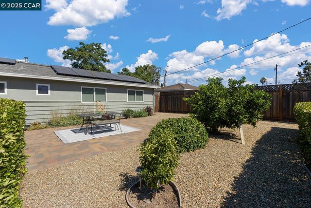 1381 Rosal Lane, Concord, CA 94521