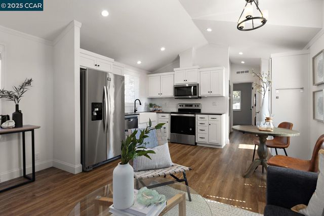 1381 Rosal Lane, Concord, CA 94521