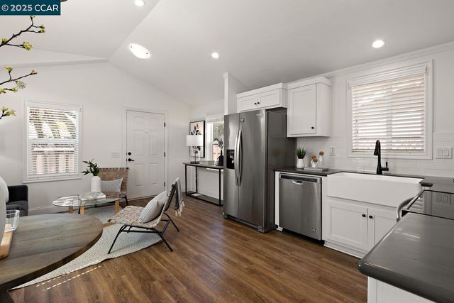 1381 Rosal Lane, Concord, CA 94521