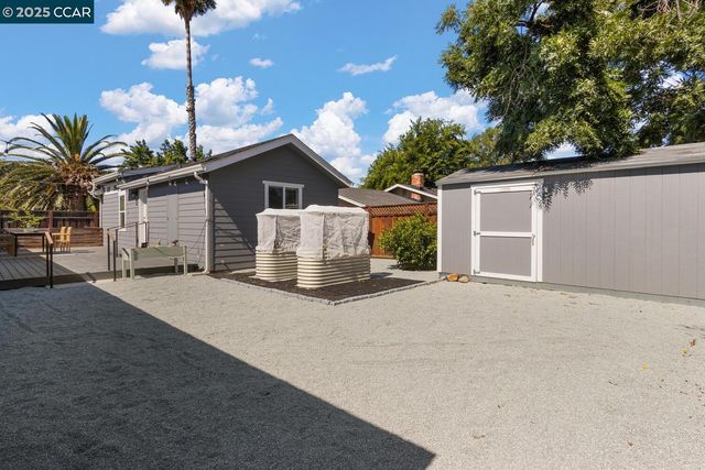 1381 Rosal Lane, Concord, CA 94521