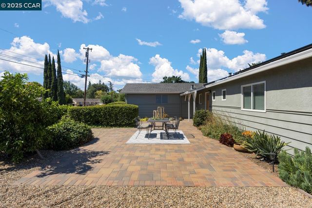 1381 Rosal Lane, Concord, CA 94521