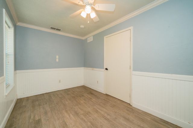8 Hollers St, Longview, TX 75601
