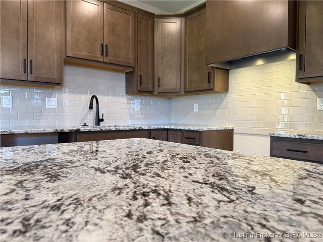 4629 Red Tail Ridge 226, Jeffersonville, IN 47130