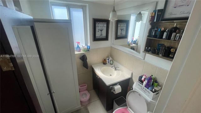 13700 NE 6th Avenue 104, North Miami, FL 33161