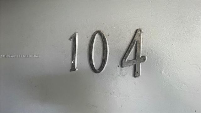 13700 NE 6th Avenue 104, North Miami, FL 33161