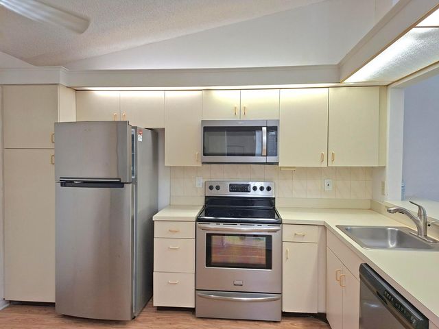 10032 Andrea Lane, Boynton Beach, FL 33437