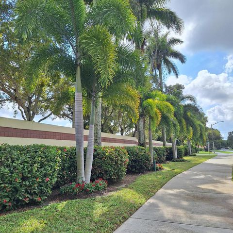 10032 Andrea Lane, Boynton Beach, FL 33437