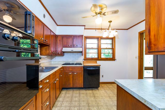 12 Marquis Drive, Huntington, WV 25705