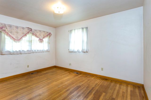 12 Marquis Drive, Huntington, WV 25705