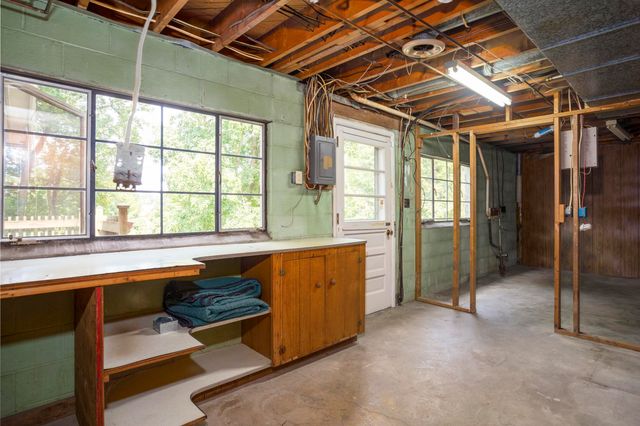 12 Marquis Drive, Huntington, WV 25705